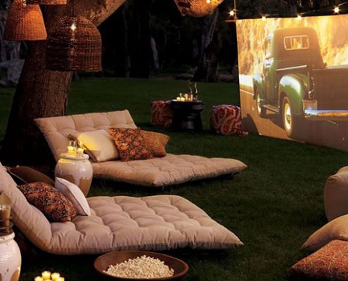 33 ایده جذاب برای متفاوت کردن خانه سینما در حیاط