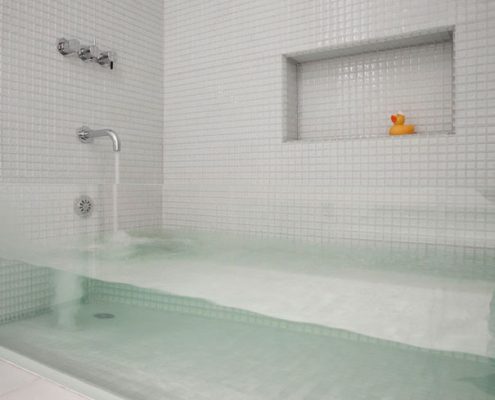 33 ایده جذاب برای متفاوت کردن خانه دریا در وان حمام